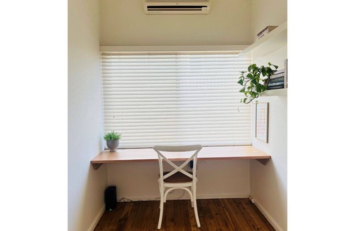Point Vernon House | Esplanade Ease - Captivating, Breathtaking, Immaculate accommodation oozing class and style.