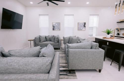 Seventh Ward Apartment | Esplanade Magic 2