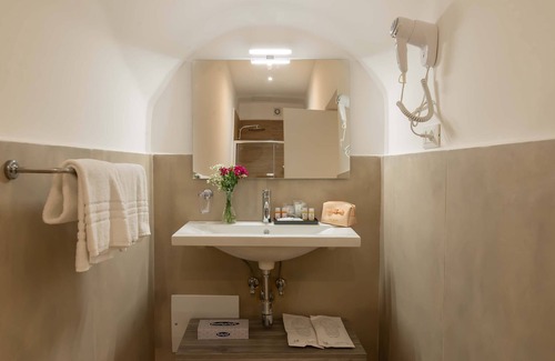 Rione VII Regola Hotel | Essence Collection Hotel