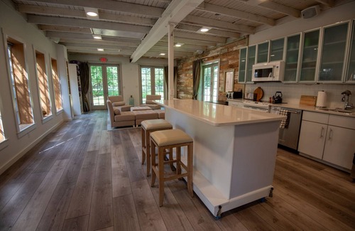 Rockford House | Essential Farms Retreat