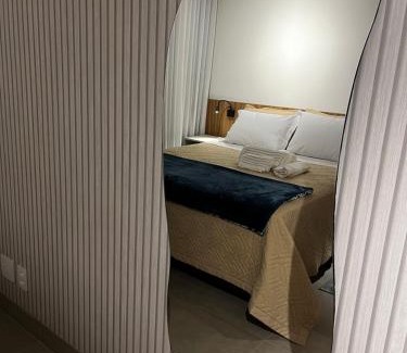 Azenha Apartment | Estúdio novo, com garagem, em ótima localização!