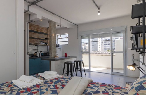 Vila Buarque Apartment | Estúdio novo com varanda Ap704 V Buarque