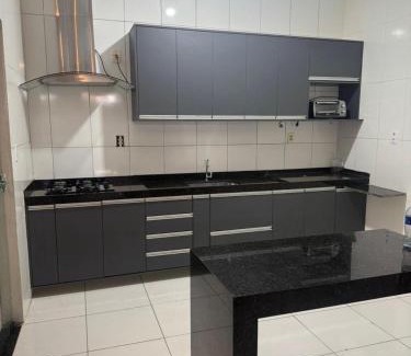 Castanheiras House | Estadia perfeita para viajantes e trabalhadores e familias em temporadas