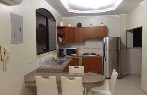 El Condor Apartment | Estancia del Viajero, Family Apartament in Guayaquil, next to the airport