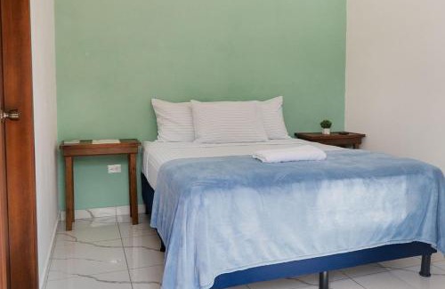 Tela House | Estancia Florencia Hab 6