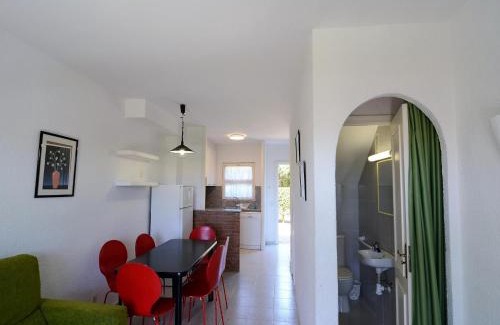 Torroella de Montgri House | Estartit Beachfront Holiday Home