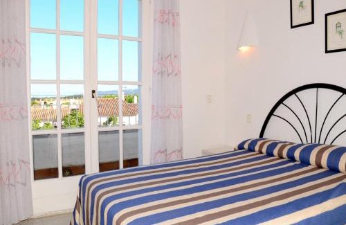 Torroella de Montgri House | Estartit Beachfront Holiday Home