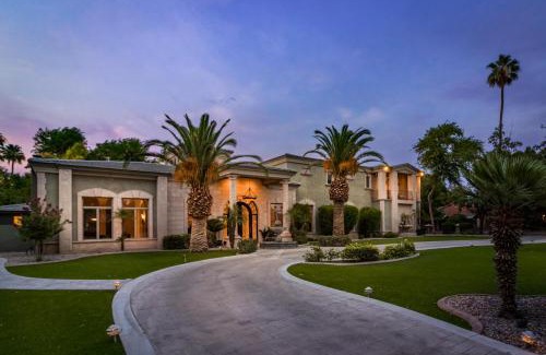 Camelback East House | Estate Elegance - 7 Bedrooms - Resort Style Backyard