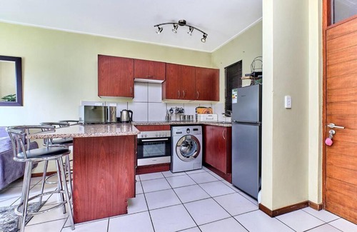 Greater Johannesburg Metropolitan Area Apartment | Estate Lifestyle+Inverter+Wi-Fi