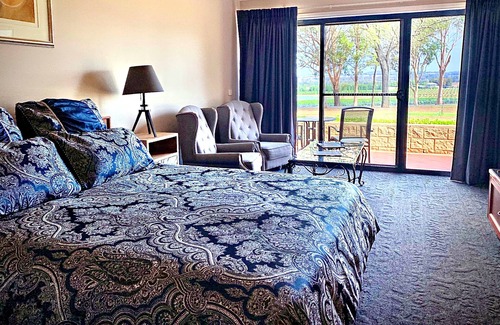 Pokolbin Hotel | Estate Tuscany