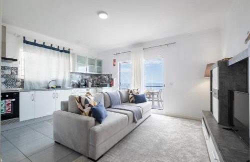Jardim do Mar Apartment | Esterinha's Ocean Apartment by GALMI