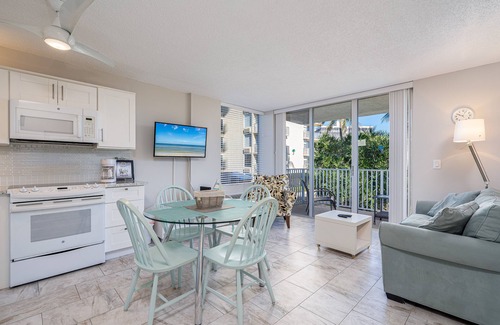 South Island Condo | Estero Beach and Tennis