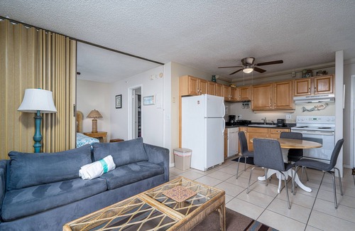 South Island Condo | Estero Beach and Tennis