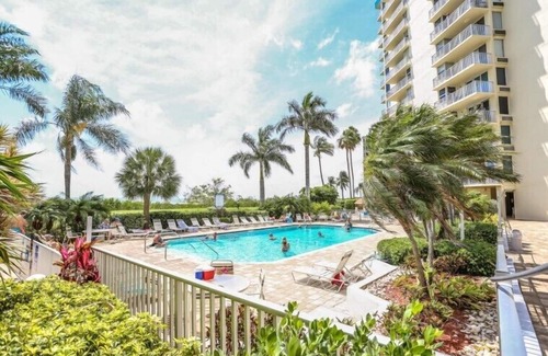 South Island Condo | Estero Beach and Tennis 705c
