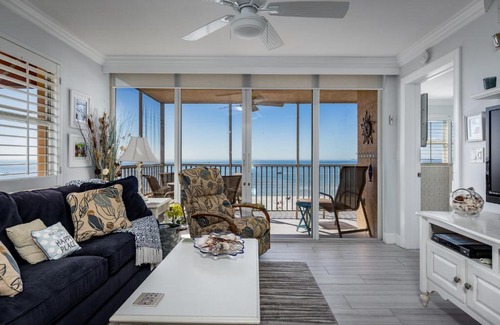 Fort Myers Beach Apartment | Estero Island Beach Villas 401, 2 Bedrooms, Beach Front, WiFi, Sleeps 6