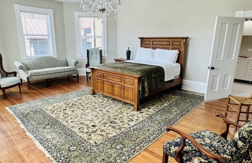 Sperryville House | Estes Manor Sperryville Room 4
