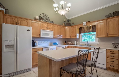 Arley House | Estes Pointe Lake House on Perfect Lot No steps to Dock Ramp