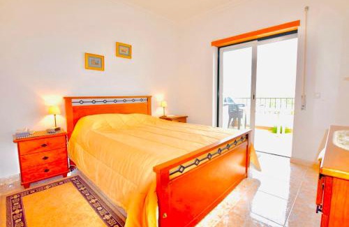 Vale de Carro Apartment | Estrada de, Urbanizacao,edificio laranjal,apartment 18,vale carro, 8200-596