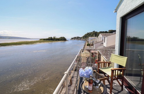 Borth-y-Gest Cottage | Estuary Escape