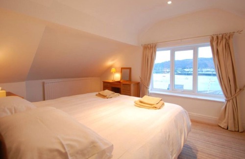 Deganwy Apartment | Estuary View Apartment Deganwy, Conwy