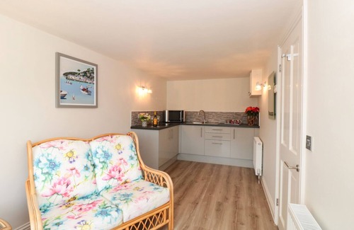 Dartmouth Apartment | Estuary View