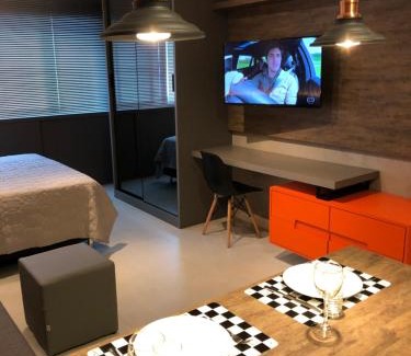 Alto da Rua Quinze Apartment | Estudio completo no coração do Batel