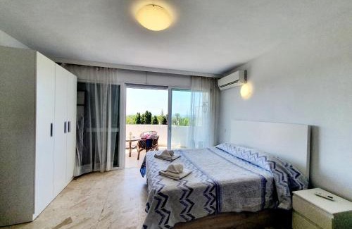 Urbanizacion Marbessa Apartment | Estudio Coronado 324