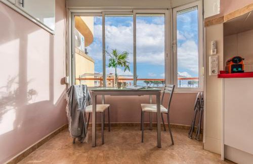 La Pineda Apartment | Estudio delante del mar la pineda