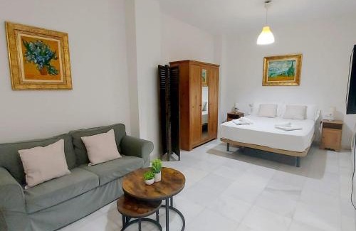 Encarnacion-Regina Apartment | ESTUDIO MORGADO.Tranquilidad. Calle Amor de Dios!