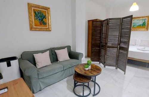 Encarnacion-Regina Apartment | ESTUDIO MORGADO.Tranquilidad. Calle Amor de Dios!