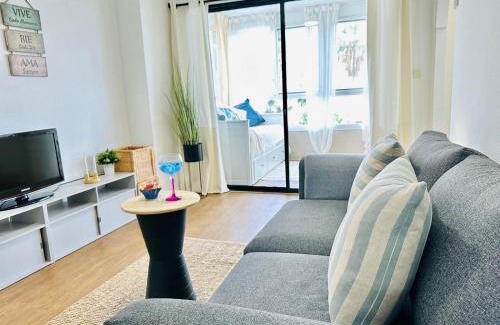 Mezquitilla Apartment | Estudio Pepa Luna Algarrobo Beach