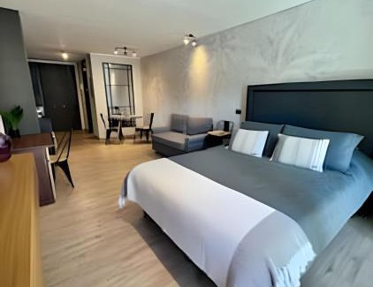 Las Condes Apartment | Estupendo Estudio Hoy Estoril