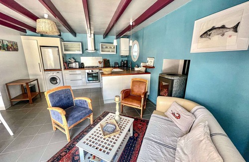 Etel Villa | Étel - Renovated house for 4 with garden, terrace and parking