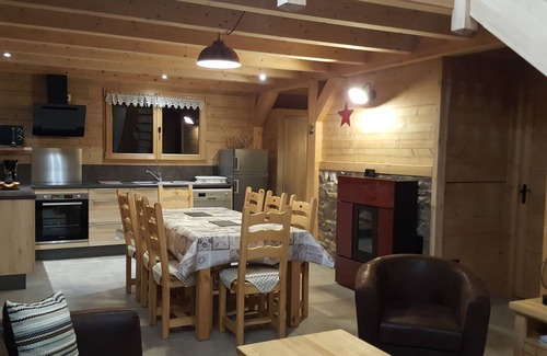 Saint-Michel-de-Chaillol Ski Chalet | ETERLOU chalet in solid wood, on the ski slopes, facing south