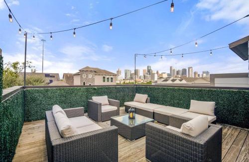 South Central Houston House | Ethereal Rooftop Retreat @ Midtown/Eado