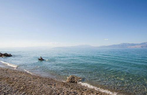 Kato Diminio House | Eugenias Getaway by the Sea - Diminio Escape