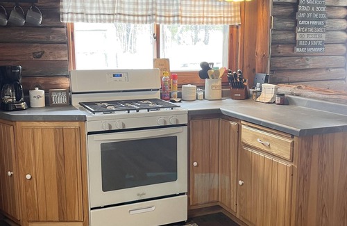 Mellen Cabin | Eureka Lake Log Cabin Retreat