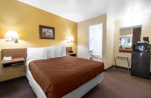 Downtown Hotel | Eureka Town House Motel - Historic Old Town