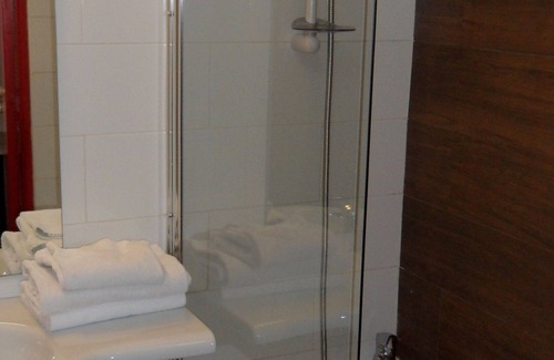 Cote d'Or-Les Sarrazins Hotel | Euro Hôtel Paris Créteil