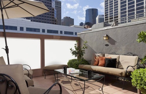South Beach Hotel | European-Style Suite Steps from Embarcadero with Bay Views in San Francisco