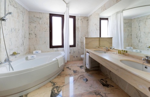 La Catedral Hotel | Eurostars Maimónides Hotel