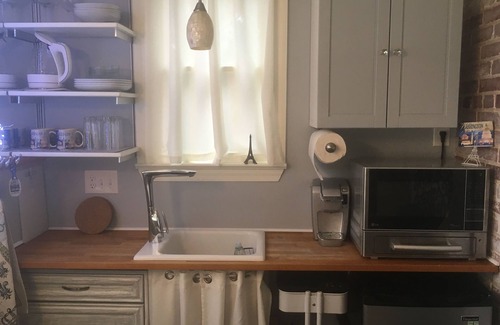 Bethesda Apartment | Eurostyle Apartment Near Metro (Bethesda) Easy Access To DC