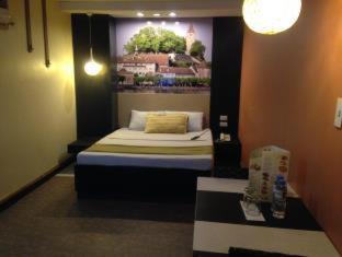 Ermita Night District Hotel | Eurotel Pedro Gil