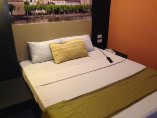 Ermita Night District Hotel | Eurotel Pedro Gil