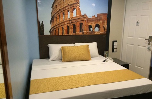 Socorro Hotel | Eurotel Vivaldi Araneta