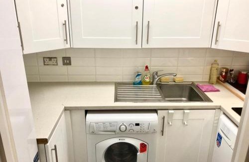 Euston House | Euston Station Central Apartment 161 1 and 3