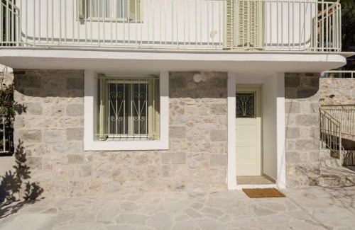 Leonidio Apartment | Ev Zin Basilicum