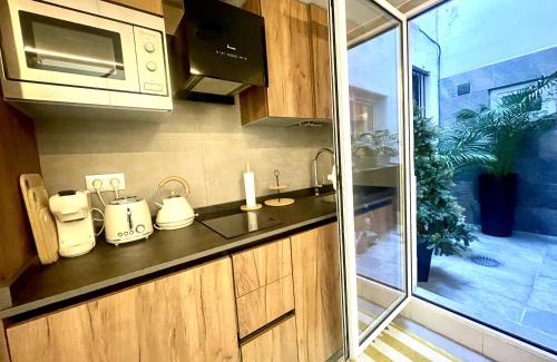 San Julian Apartment | Eva Recommends Plaza de San Marcos