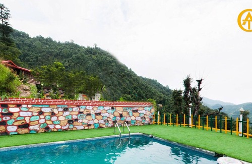 Kandaghat Hotel | Evaan Resorts Oakwood Hamlet