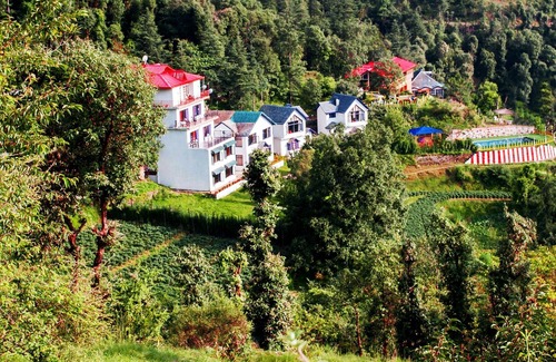 Kandaghat Hotel | Evaan Resorts Oakwood Hamlet